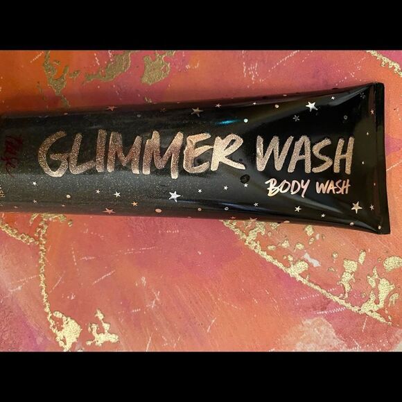 - 🛍Victoria’s Secret tease   💗Glimmer wash, Bady wash 5OZ - Picture 10 of 11
